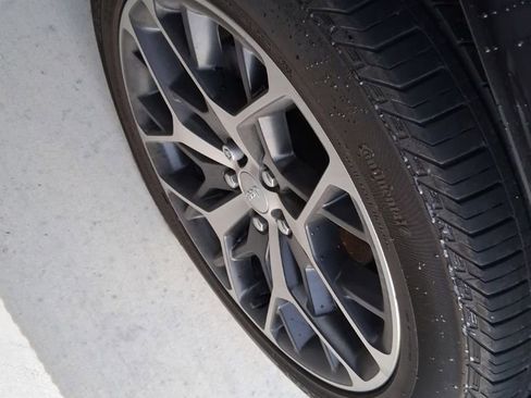 Used 2023 Jeep Grand Cherokee Summit image 9