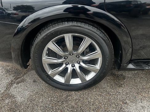 Used 2011 INFINITI QX56 Base 4x2 4dr SUV w/ Deluxe Touring Pkg image 21