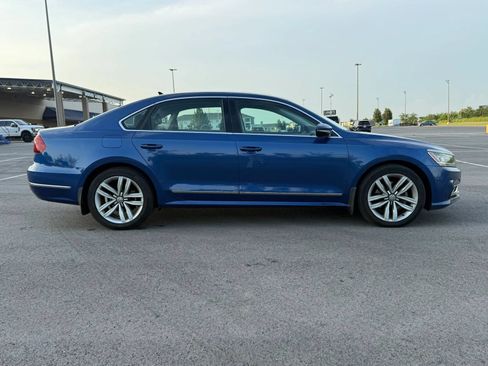 Used 2017 Volkswagen Passat 1.8T SE FWD image 4
