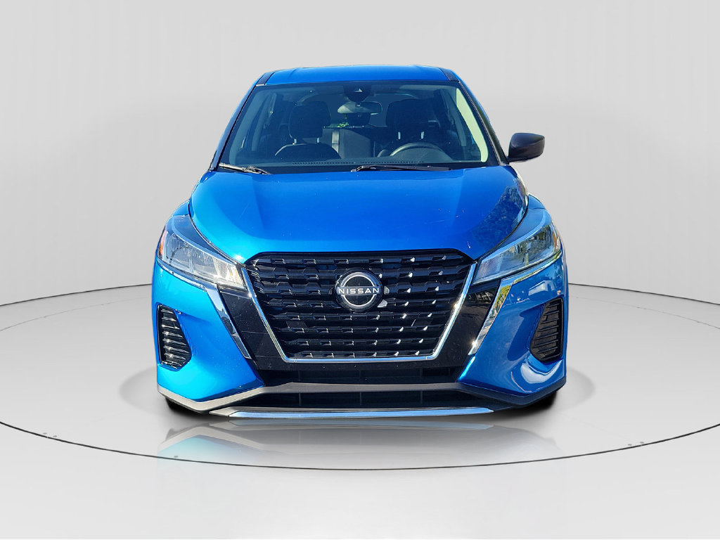 Used 2024 Nissan Kicks S FWD image 2
