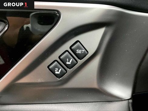 Certified 2023 Subaru Outback Touring AWD/4WD image 35