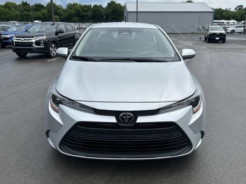Used 2024 Toyota Corolla LE FWD image 11