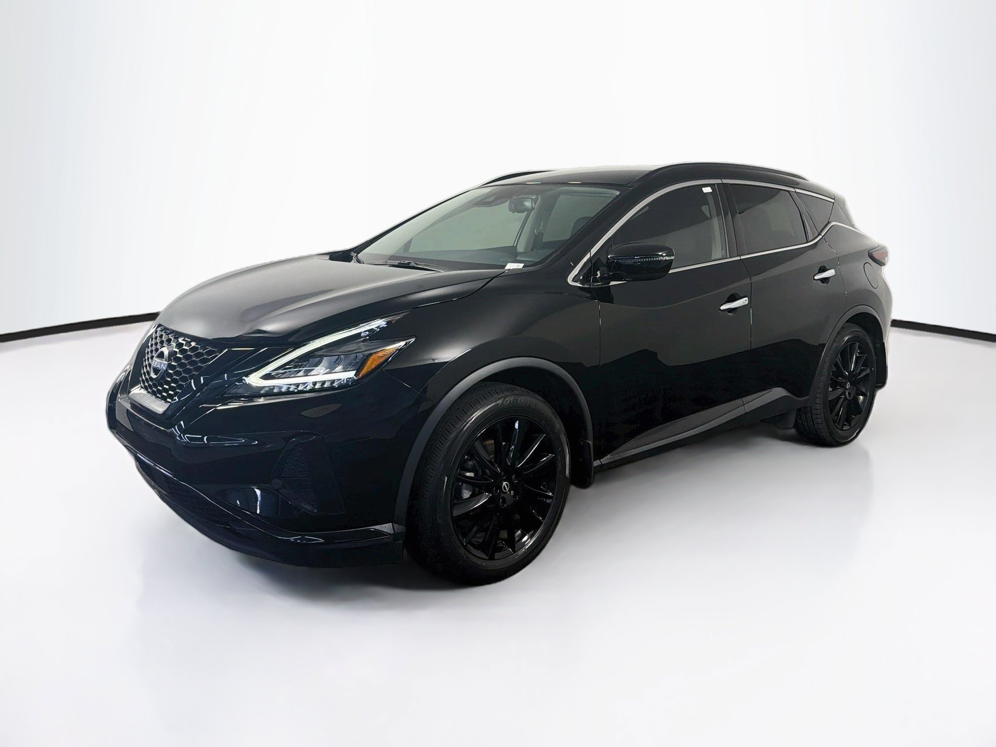 Used 2024 Nissan Murano SV w/ SV Midnight Edition Package FWD image 3