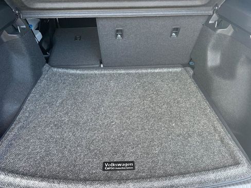 New 2025 Volkswagen ID.4 Pro image 14