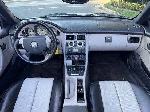 Used 2000 Mercedes-Benz SLK 230 image 26