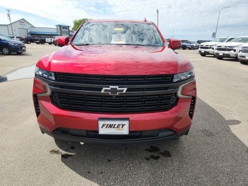 Used 2024 Chevrolet Suburban RST w/ Sport Performance Package AWD/4WD image 35