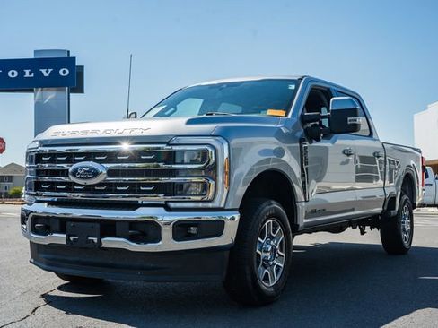 Used 2023 Ford F250 Lariat AWD/4WD image 3