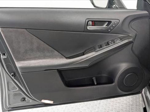 Used 2022 Lexus IS 500 image 13