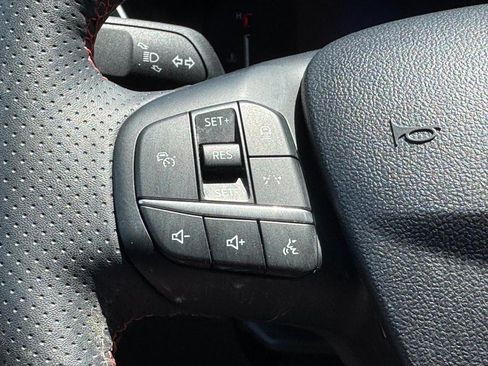 Used 2024 Ford Escape ST-Line w/ Tech Pack #1 FWD image 16