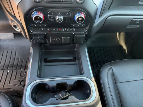 Used 2020 GMC Sierra 1500 SLT AWD/4WD image 38