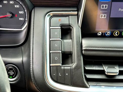 Used 2021 Chevrolet Suburban Z71 w/ Rear Media and Nav Package image 18