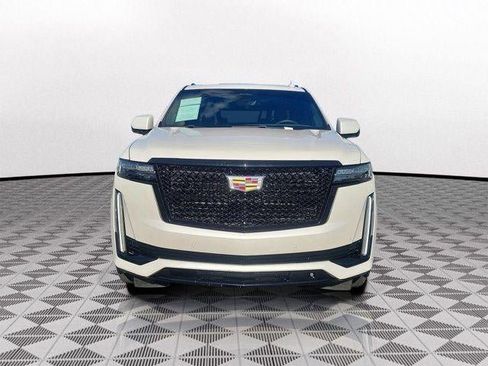 Certified 2023 Cadillac Escalade ESV Sport Platinum AWD/4WD image 2