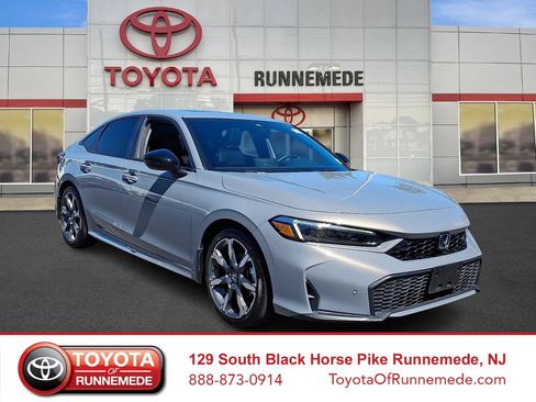 Used 2025 Honda Civic Sport image 1