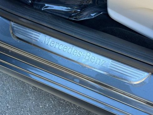 Used 2019 Mercedes-Benz E 300 image 40