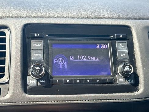 Used 2022 Honda HR-V LX image 18