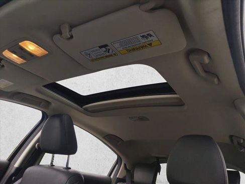 Used 2018 Honda HR-V EX-L image 12