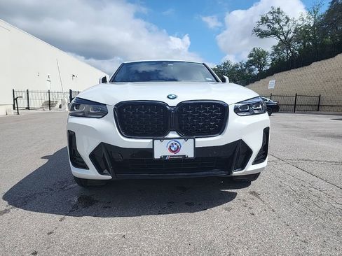 Certified 2025 BMW X4 xDrive30i w/ M Sport Package AWD/4WD image 4