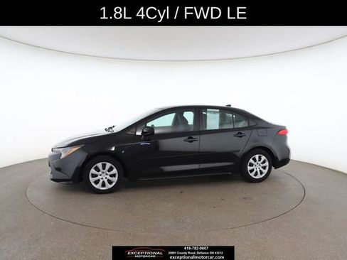 Used 2021 Toyota Corolla LE image 6