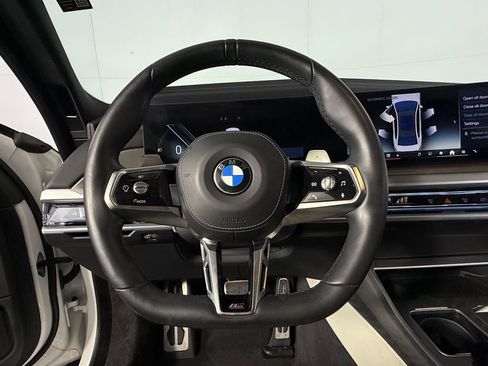 Used 2023 BMW 740i w/ Executive Package RWD image 15