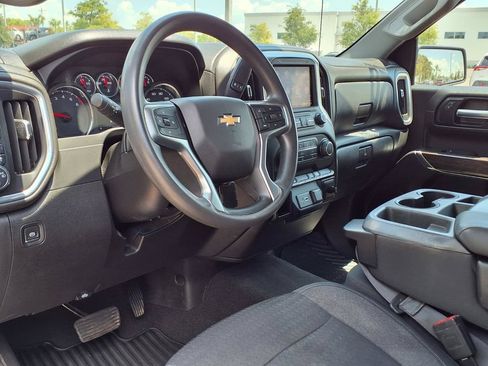Used 2020 Chevrolet Silverado 1500 LT w/ Trailering Package AWD/4WD image 21