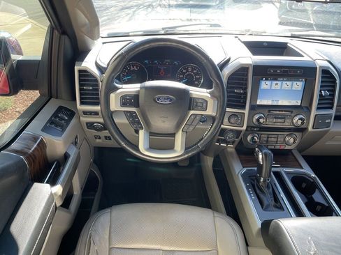 Used 2018 Ford F150 Lariat w/ Equipment Group 502A Luxury image 15