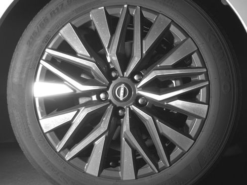 Used 2025 Nissan Altima 2.5 SV image 13