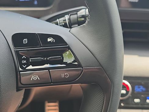 New 2026 Hyundai Elantra Sport FWD image 25
