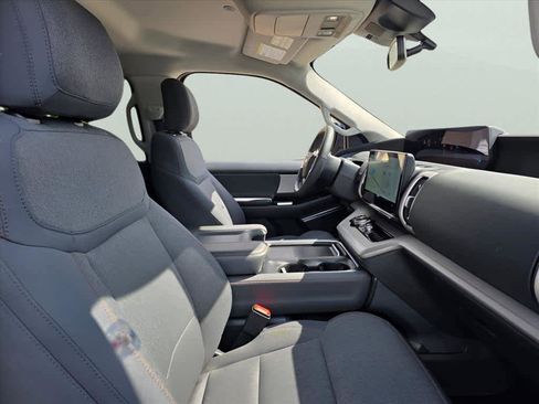 Used 2025 Ford Expedition Max Active image 23