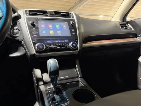 Used 2018 Subaru Outback 2.5i Limited AWD/4WD image 15