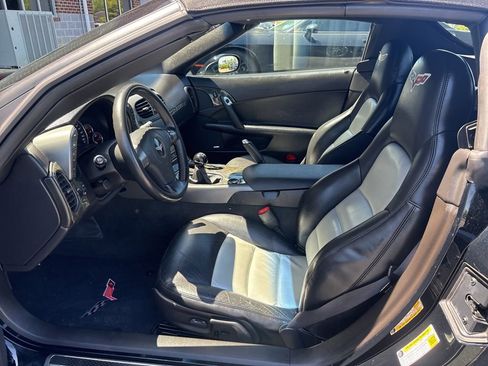 Used 2007 Chevrolet Corvette Convertible w/ Preferred Equipment Group image 8