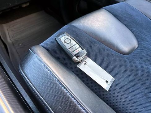 Used 2020 Ford F150 Raptor w/ Equipment Group 802A Luxury image 31