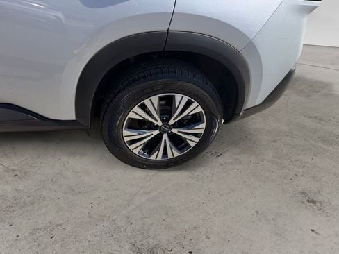 Used 2023 Nissan Rogue SV AWD/4WD image 14