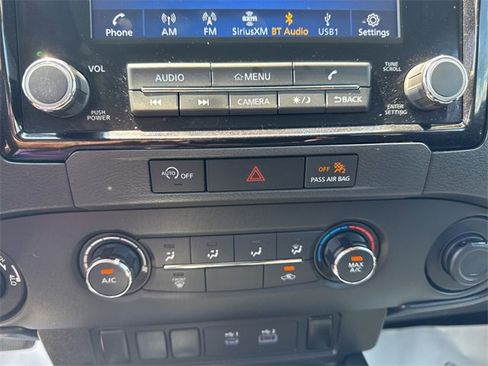 Used 2023 Nissan Frontier SV image 22