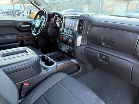 Used 2021 Chevrolet Silverado 1500 RST image 12