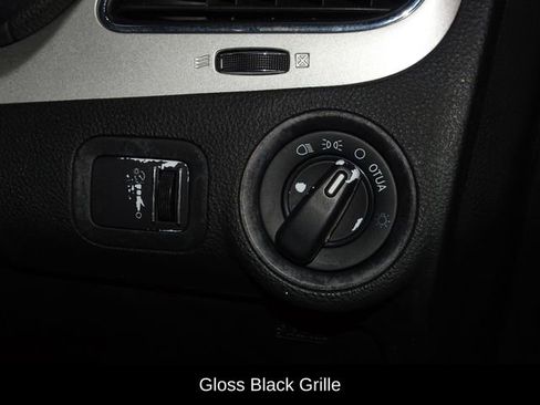 Used 2018 Dodge Journey SE w/ Popular Equipment Group image 14