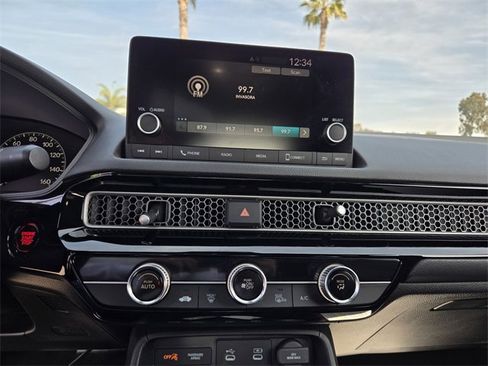 Used 2025 Honda Civic Sport image 22