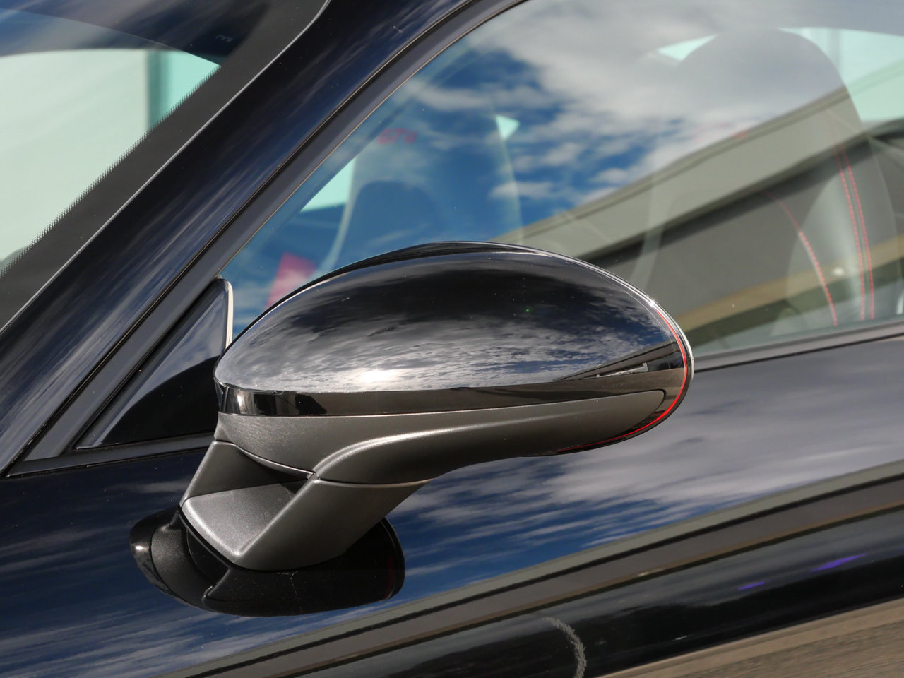 Used 2022 Porsche 718 Cayman GT4 RWD image 14