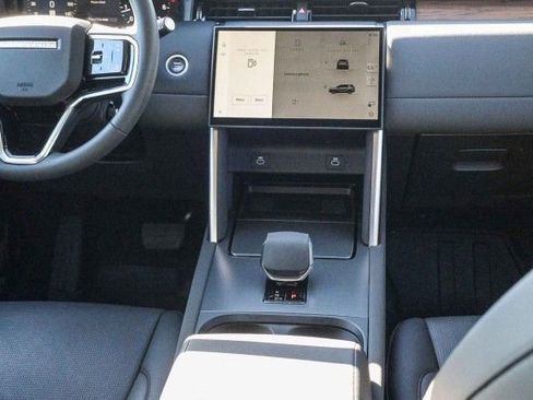 Certified 2024 Land Rover Discovery Sport S image 15