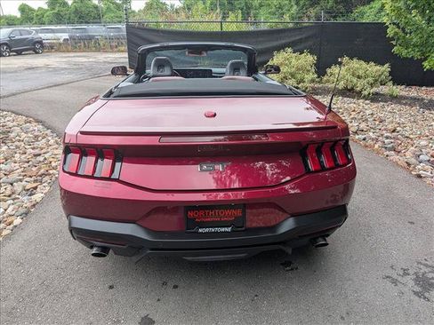 Used 2025 Ford Mustang GT Premium RWD image 12