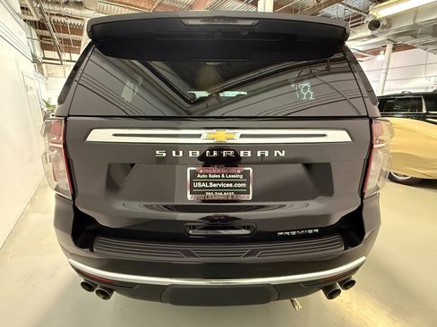Used 2023 Chevrolet Suburban Premier AWD/4WD image 23