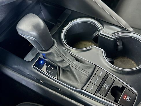 Used 2020 Toyota Camry XSE image 29