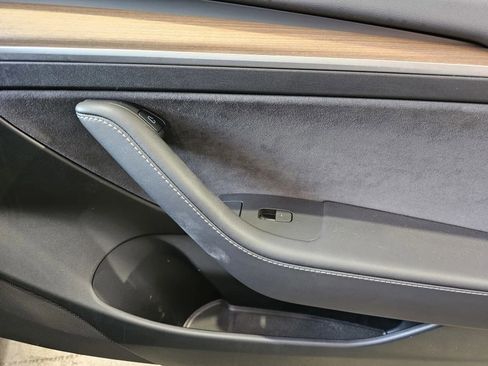 Used 2023 Tesla Model 3 Standard Range RWD image 6