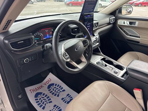 Certified 2023 Ford Explorer Limited w/ Limited Technology Package AWD/4WD image 23