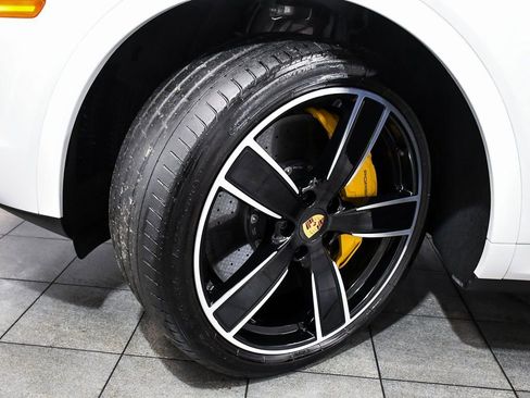 Used 2023 Porsche Cayenne Turbo S image 7