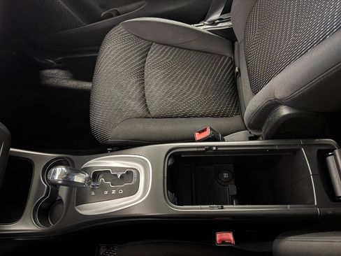 Used 2015 Dodge Journey SE w/ Flexible Seating Group image 32