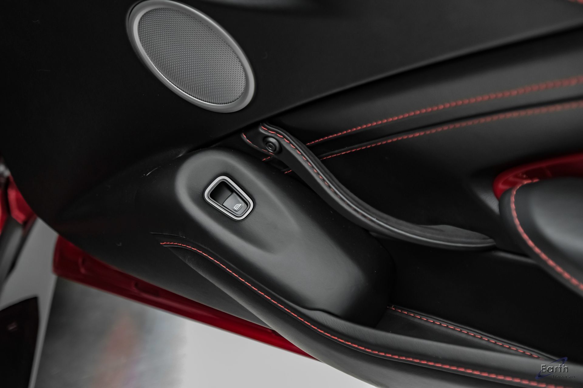 Used 2019 Aston Martin V8 Vantage Coupe RWD image 90