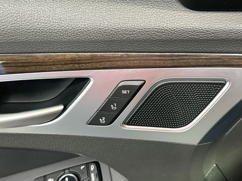 Used 2020 Genesis G80 3.8 image 15