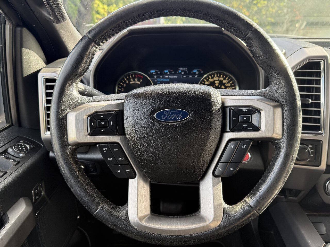 Used 2015 Ford F150 Platinum w/ Technology Package AWD/4WD image 11