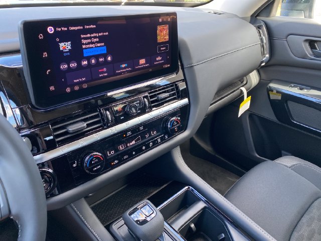 New 2026 Nissan Pathfinder SV AWD/4WD image 16