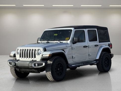 Used 2023 Jeep Wrangler Sahara image 5